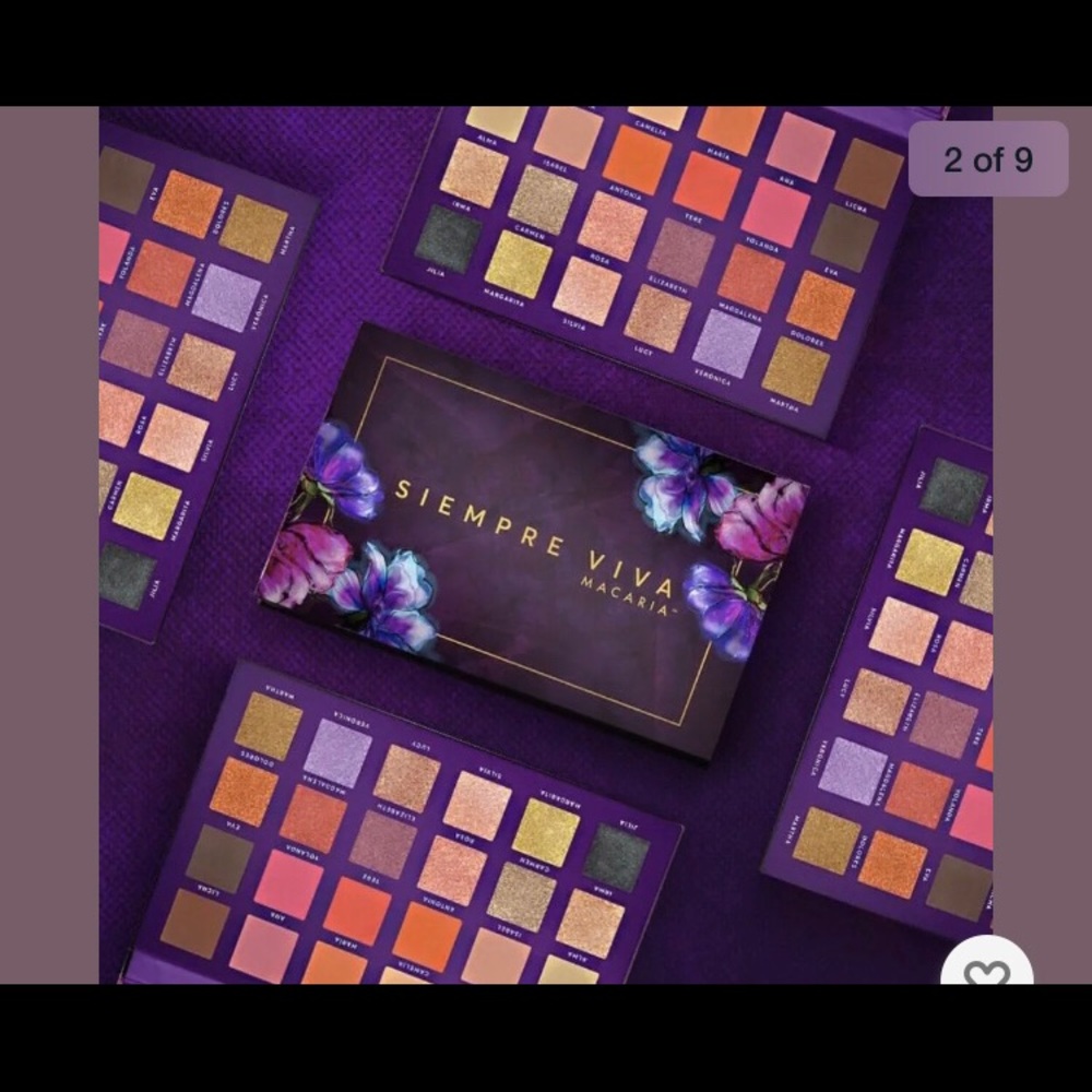 Top seller highly pigmented eye shadow palette.